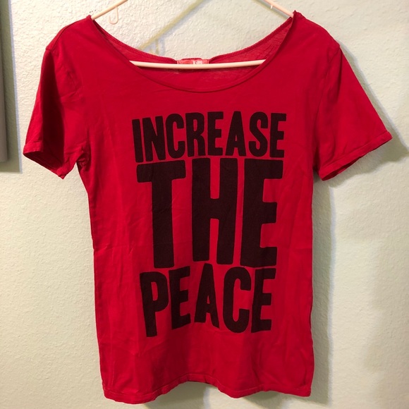 🧚🏽‍♀️3/$15 Urban Outfitters Increase the Peace T - Picture 1 of 4